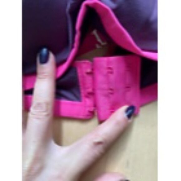 Natori "Yogi Convertible" sports bra BNWOT sumac/electric pink - Picture 5 of 7